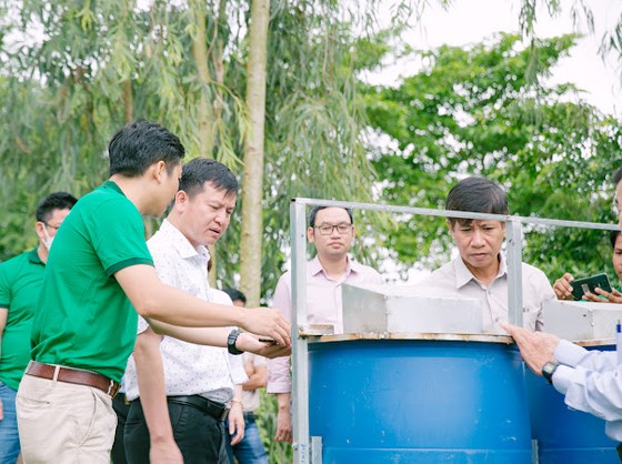 Nông dân tham gia tập huấn sử dụng thuốc bảo vệ thực vật an toàn ảnh 4