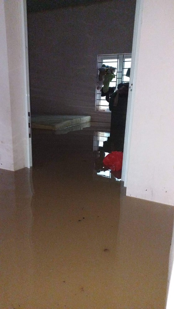 Vân Đồn - Quảng Ninh: Nước mưa ngập lưng nhà vì dự án lấn biển ảnh 3
