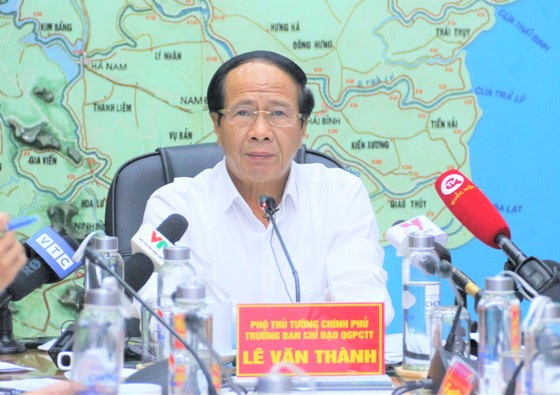 Ứng phó siêu bão mạnh nhất 20 năm qua ảnh 4