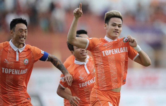 Những cái nhất của vòng 2 V-League ảnh 1