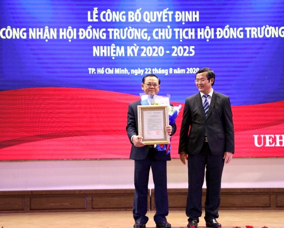 GS-TS Nguyễn Đông Phong làm Chủ tịch Hội đồng trường ĐH Kinh tế TPHCM ảnh 1