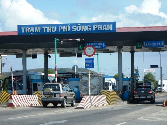Xả Trạm BOT 319 Sông Phan Bình Thuận vì tài xế không chịu mua vé ảnh 3