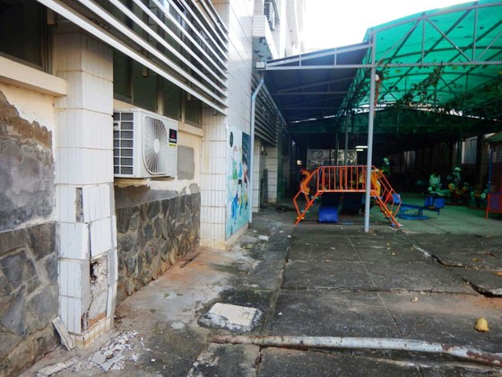 Hãi hùng chân trụ nâng đỡ 4 tầng lầu Bệnh viện Đa khoa tỉnh Bình Thuận nứt toác, trơ sắt ảnh 6