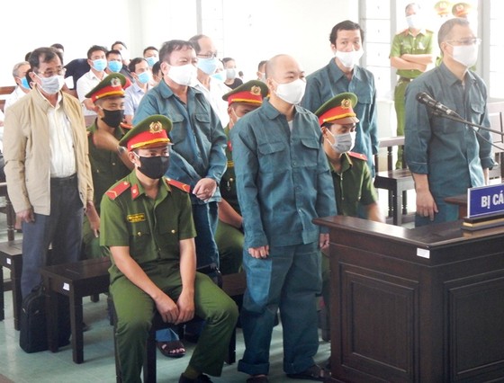 Nguyên Phó Chủ tịch UBND TP Phan Thiết bị đề nghị 5-6 năm tù ảnh 2