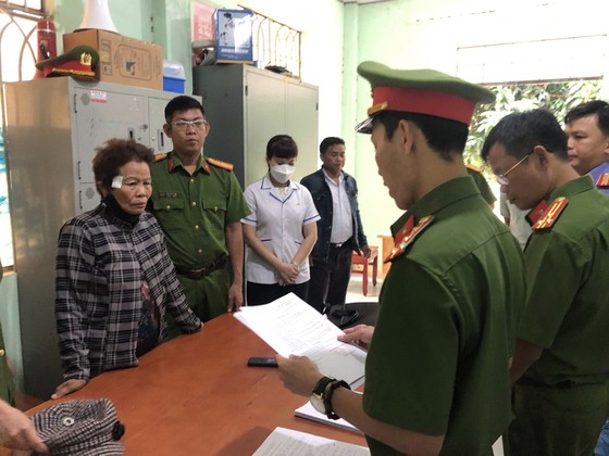 Bắt người phụ nữ lừa bán cổ vật giả chiếm đoạt hơn 3 tỷ đồng ảnh 1