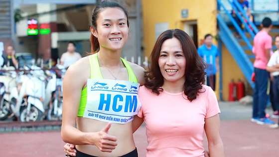 Cô trò Thanh Hương - Tú Chinh được đầu tư đặc biệt cho chuyến tập huấn   tại Mỹ sắp tới.            Ảnh: HÀ HƯNG