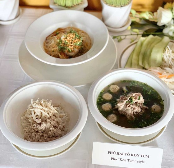 Món ăn đặc sản vào khách sạn 5 sao Grand Saigon ảnh 1