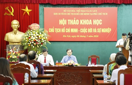 Hội thảo khoa học “Chủ tịch Hồ Chí Minh - Cuộc đời và sự nghiệp” ảnh 1