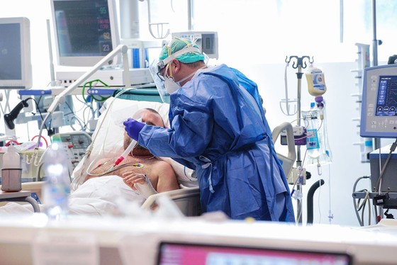 Nguy cơ tăng ca mắc Covid-19: Âu - Á đều lo ảnh 1