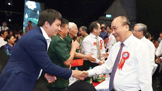 Việc học tập và làm theo tư tưởng, đạo đức, phong cách Hồ Chí Minh cần trở thành thói quen tự giác ảnh 1