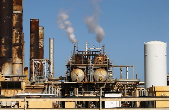 Saudi Arabia muốn OPEC+ tiếp tục giảm sản lượng  ảnh 1