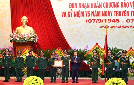 Phát triển khoa học và nghệ thuật quân sự Việt Nam lên tầm cao mới ảnh 1