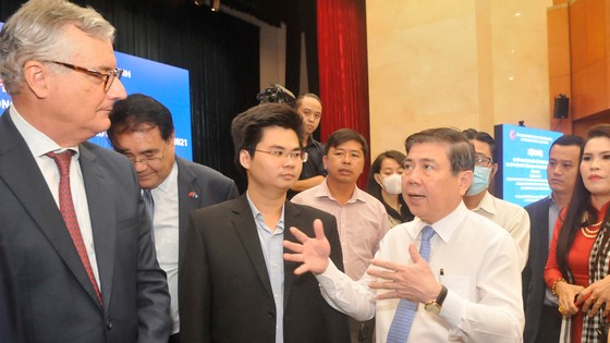 Trí thức góp sức cụ thể hóa nghị quyết ảnh 1