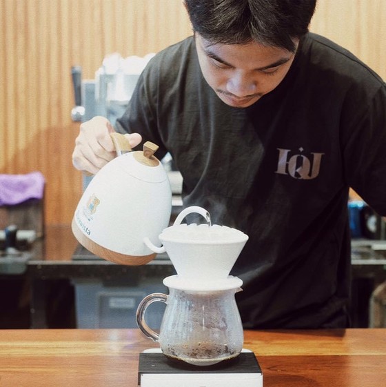 Cuộc thi pha chế chuyên nghiệp Dalatmilk 2021: Lộ diện những nghệ sĩ 'pha chế' đầu tiên của vòng thi 'Dấu ấn sáng tạo' ảnh 5