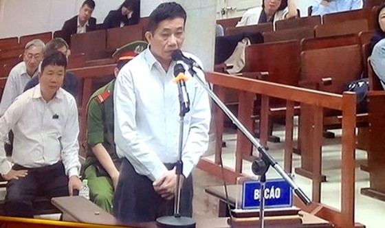 Nguyên kế toán trưởng PVN Ninh Văn Quỳnh khai chỉ nhận 20 tỷ đồng ảnh 2