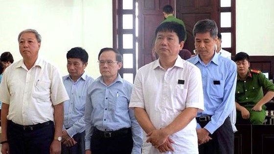 Không giảm án cho ông Đinh La Thăng trong vụ án gây thiệt hại 800 tỷ của PVN ảnh 1