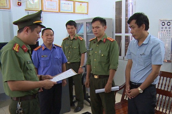 Vụ gian lận thi cử tại Sơn La: Khởi tố Phó Giám đốc Sở GD-ĐT tỉnh Sơn La và nhiều quan chức giáo dục ảnh 1