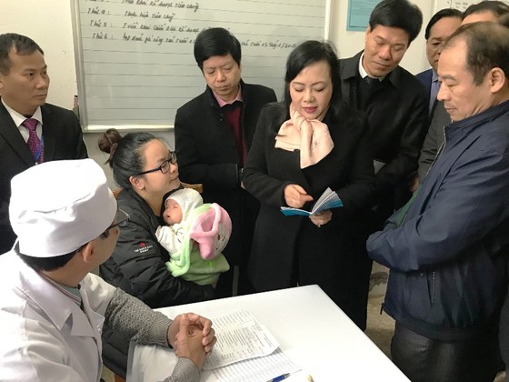 Đã tiêm vaccine hay thuốc vào người chắc chắn có phản ứng ảnh 1