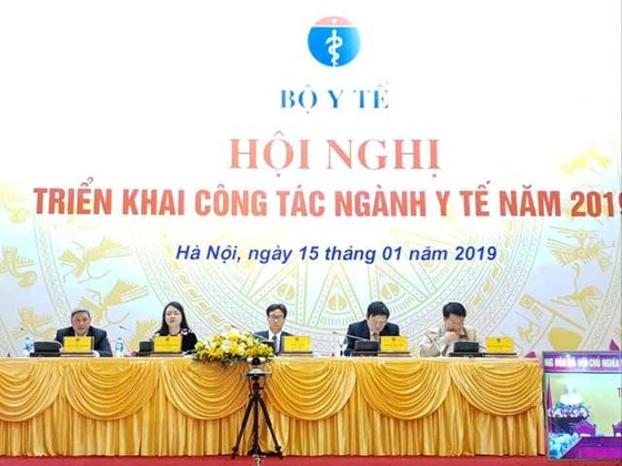 Người dân “chấm điểm” tốt hơn cho ngành y tế ảnh 1