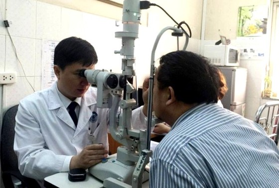 Gia tăng bệnh về mắt, cảnh báo những sai lầm khi chăm sóc mắt ảnh 1
