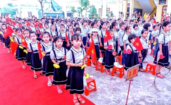 Học phí tiểu học trường công chất lượng cao tại Hà Nội tăng tới 5,5 triệu/tháng ảnh 1