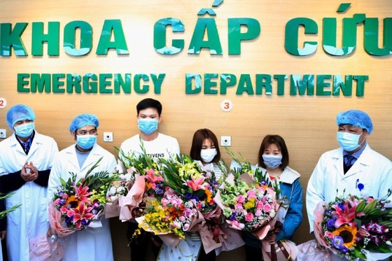PGS-TS Lương Ngọc Khuê: "Việt Nam đủ năng lực, kinh nghiệm trong điều trị bệnh do Covid-19" ảnh 1