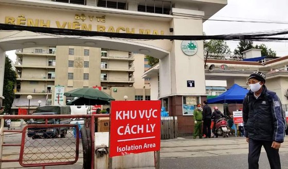 Số người mắc Covid-19 tại Việt Nam tăng lên 245 ca ảnh 1