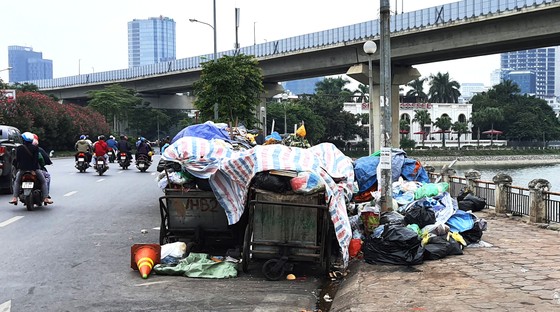 Người dân sống quanh bãi rác lớn nhất Thủ đô đưa ra nhiều kiến nghị ảnh 2