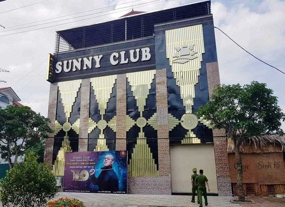 Nữ nhân viên quán bar Sunny mắc Covid-19 có lịch trình phức tạp, tiếp xúc nhiều người ảnh 1