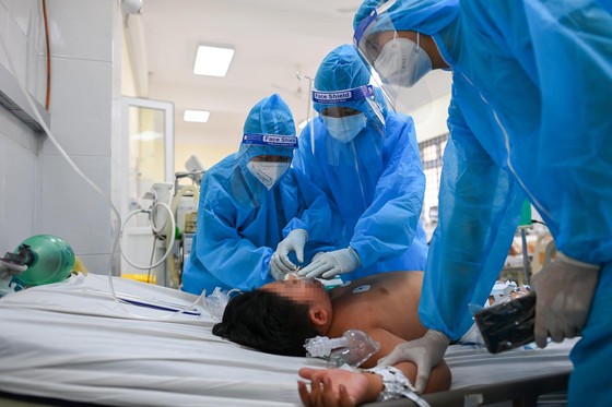Bộ Y tế nhắc các bệnh viện tăng cường biện pháp giảm tử vong do Covid-19 ảnh 1
