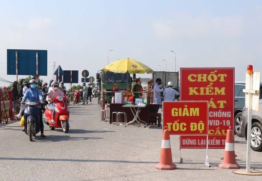 Bộ Y tế yêu cầu chấn chỉnh các biện pháp phòng chống dịch không phù hợp ảnh 1