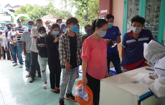Cả nước thêm 178.109 ca mắc Covid-19 và 76 ca tử vong ảnh 1