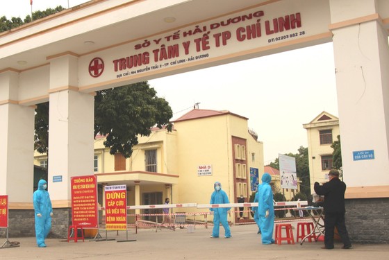 Hé lộ nguyên nhân hai mẹ con tử vong trong khu điều trị F0 ở Chí Linh, Hải Dương ảnh 1