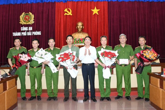 Kẻ dùng súng cướp ngân hàng ở Hải Phòng bị tóm gọn sau ít giờ gây án ảnh 2