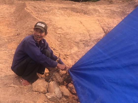 Thanh tra Sở vào cuộc xác minh bia mộ nghi của vợ vua nhà Nguyễn ảnh 2