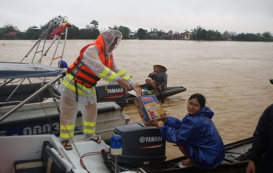 Thừa Thiên - Huế khắc phục hậu quả lũ lụt ảnh 7