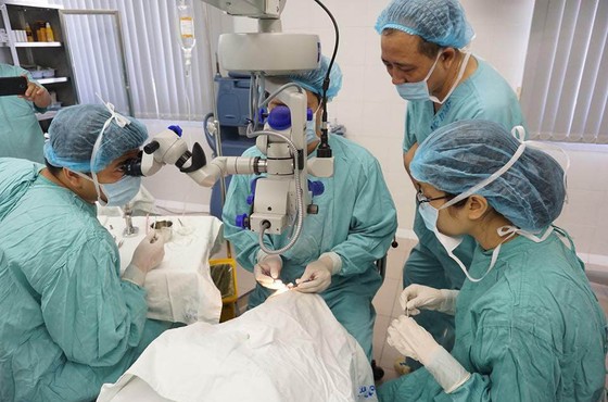 Nhiều y, bác sĩ Bệnh viện Trung ương Huế tự nguyện hiến tạng sau khi qua đời ảnh 1