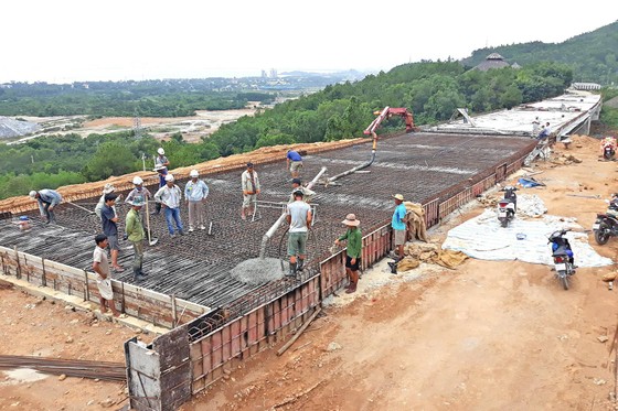 Đào thông hầm bộ Hải Vân 2 dài 6,2km ảnh 5