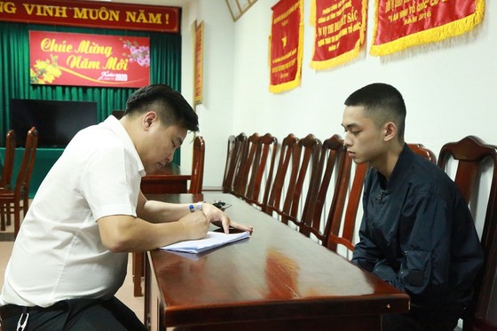 Thừa Thiên - Huế bắt nhóm cho vay lãi suất 120%/năm ảnh 2