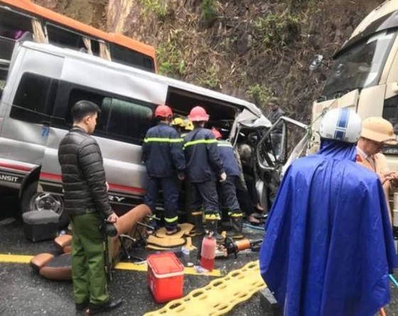 Tai nạn liên hoàn tại Thừa Thiên – Huế khiến ít nhất 6 người thương vong ảnh 1