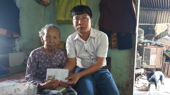Bạn đọc Báo SGGP giúp 3 bệnh nhân nghèo tại Huế 101 triệu đồng ảnh 1