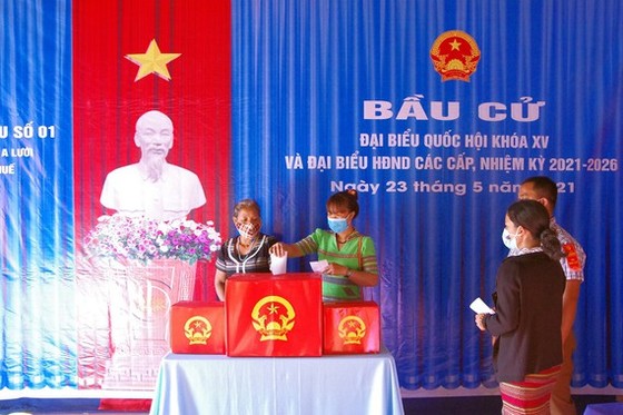 Thừa Thiên – Huế công bố danh sách 51 người trúng cử HĐND tỉnh khóa VIII ảnh 1