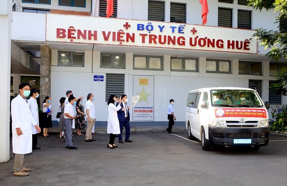 Đoàn y, bác sĩ Bệnh viện Trung ương Huế hỗ trợ Phú Yên phòng, chống dịch Covid-19 ảnh 2