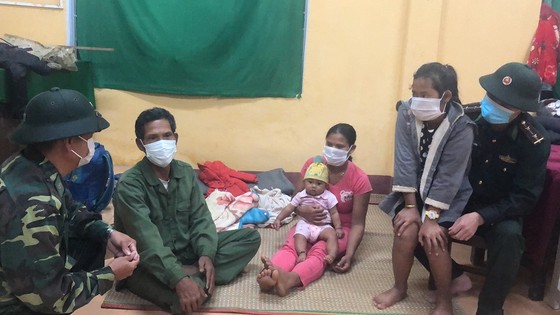 Thừa Thiên - Huế: Khẩn cấp di dời người dân vùng sạt lở  ảnh 3