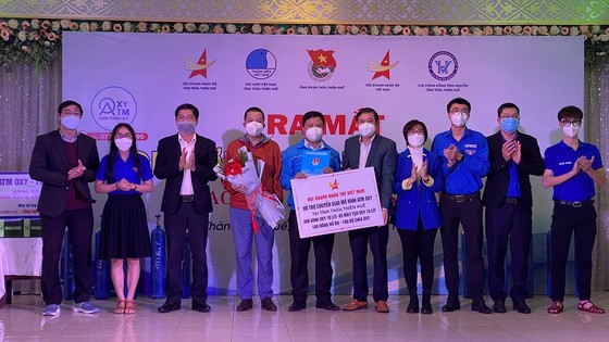 Ra mắt chương trình 'ATM oxy' hỗ trợ điều trị F0 tại nhà ở Thừa Thiên - Huế ảnh 2