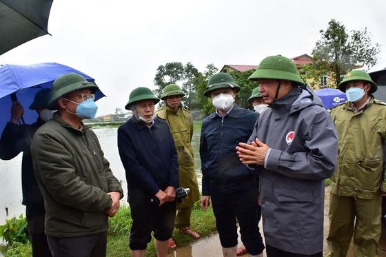 Thừa Thiên – Huế 1 chết đuối, 5 người bị thương vì lốc xoáy và mưa lũ trái mùa ảnh 4
