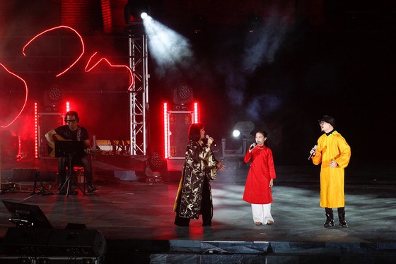 Ban tổ chức Festival Huế xin lỗi vì sự cố chương trình âm nhạc Trịnh Công Sơn  ảnh 2