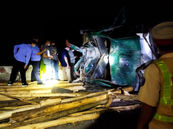 Ban ATGT tỉnh Thừa Thiên – Huế thông tin về vụ tai nạn khiến 4 người tử vong trên địa bàn huyện A Lưới ảnh 6