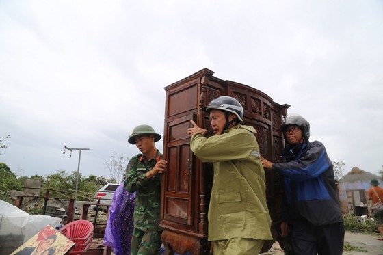 Thừa Thiên - Huế: Đề nghị Trung ương hỗ trợ khắc phục hậu quả bão số 4 ảnh 1
