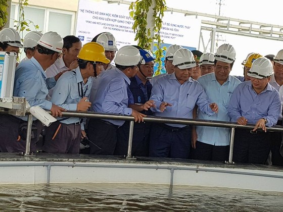 Thủ tướng thị sát hệ thống xử lý nước thải tại Formosa Hà Tĩnh ảnh 8